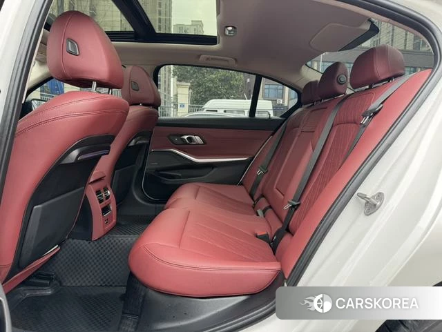 BMW 3 series id 4275682 из Китая 17
