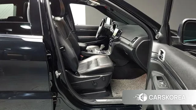 Jeep Grand Cherokee id 3735711 из Кореи 20