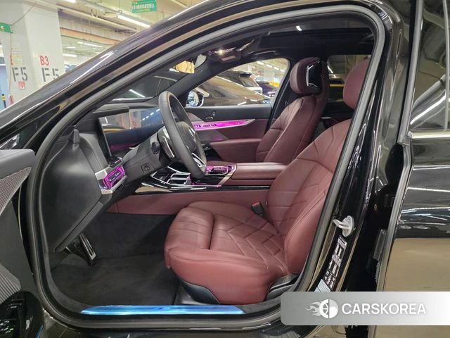 BMW 7 Series (G70) id 4739222 из Кореи 20