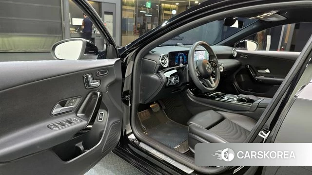 Mercedes-Benz A-Class W177 id 4203121 из Кореи 30