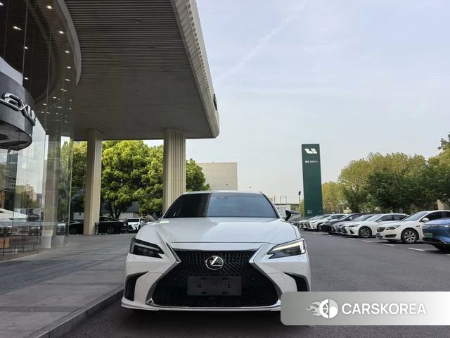 Lexus ES id 4221314 из Китая 17