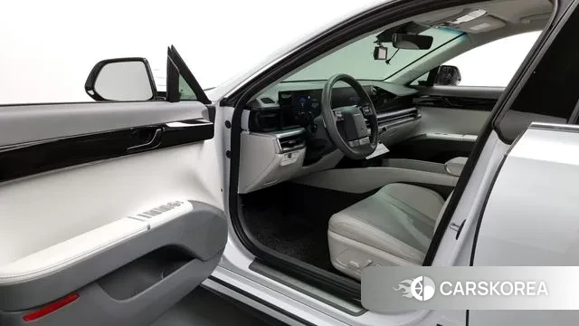 Hyundai Grandeur (GN7) id 3246220 из Кореи 20