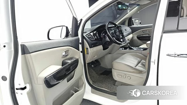 Kia The New Carnival id 4310913 из Кореи 20