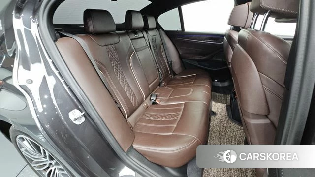 BMW 5 Series (G30) id 4642148 из Кореи 35