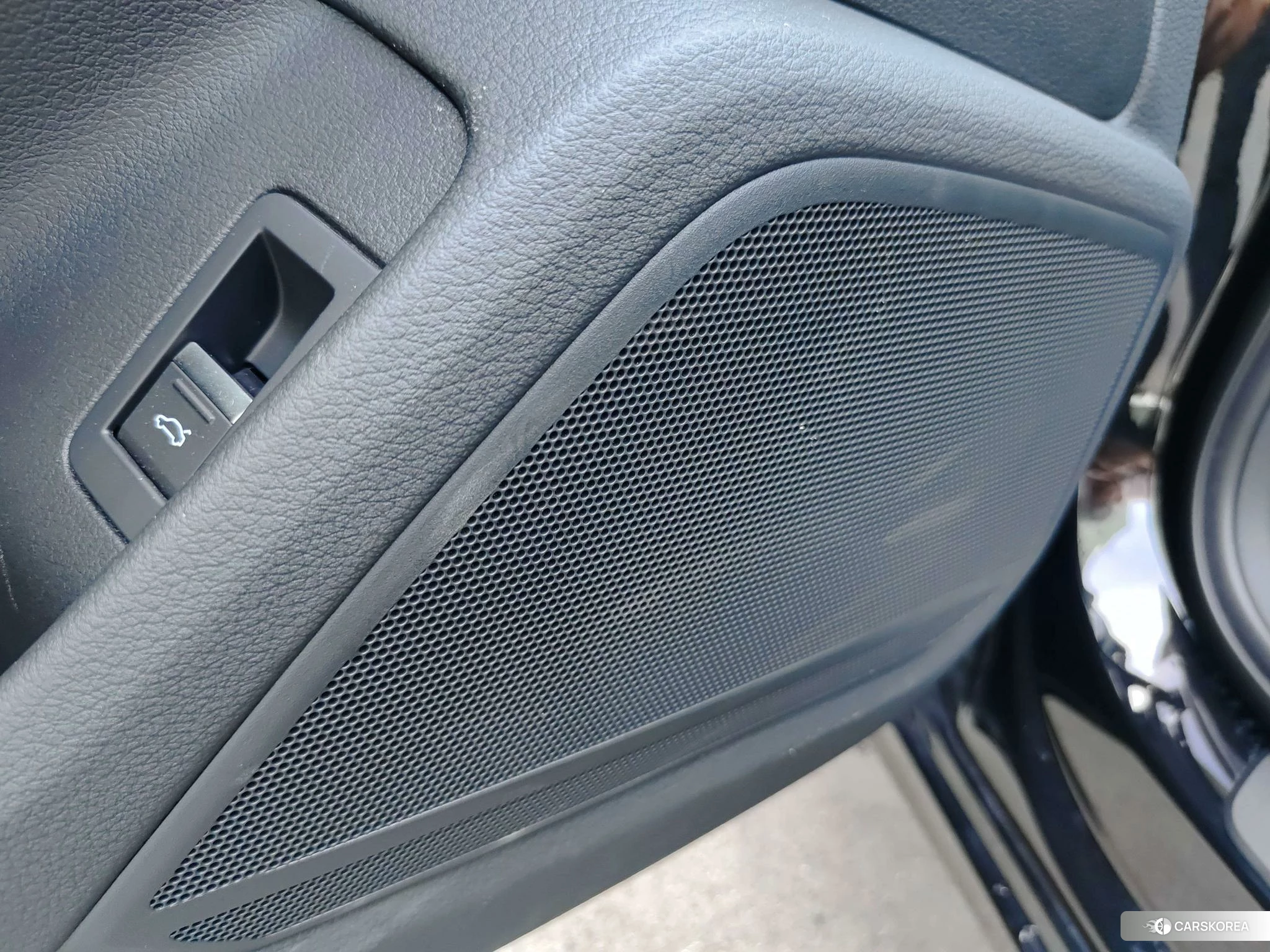 Audi A6L id 4487521 из Китая 21