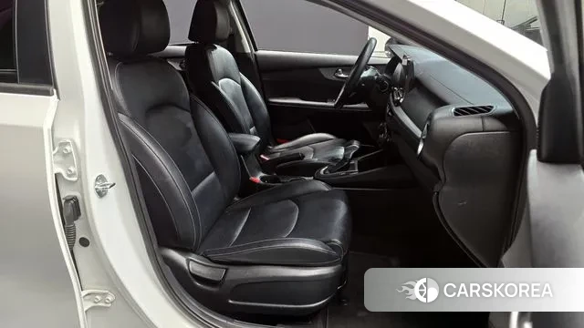 Kia Come New K3 id 3535350 из Кореи 20