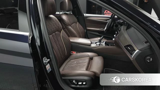 BMW 5 Series (G30) id 3820529 из Кореи 20