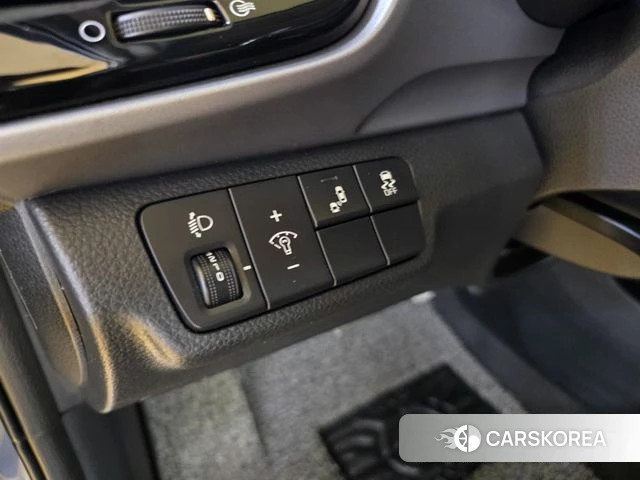 Kia Stonic id 4737509 из Кореи 18