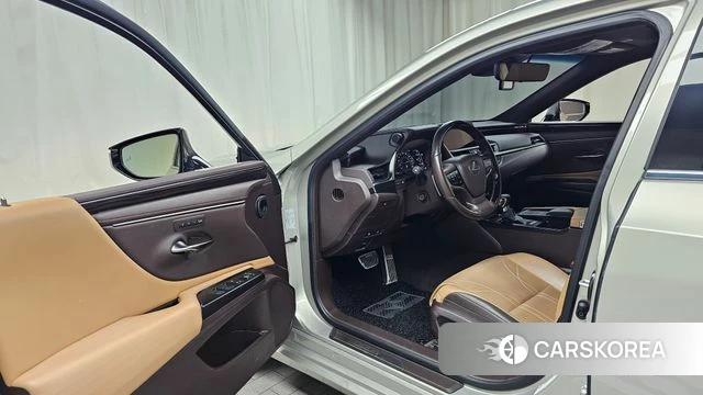 Lexus ES300h 7th generation id 4285710 из Кореи 35