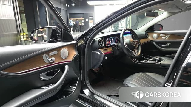 Mercedes-Benz E-Class W213 id 4482471 из Кореи 33
