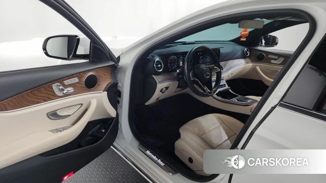 Mercedes-Benz E-Class W213 id 3916327 из Кореи 20