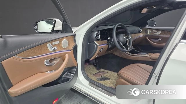 Mercedes-Benz E-Class W213 id 4631646 из Кореи 34