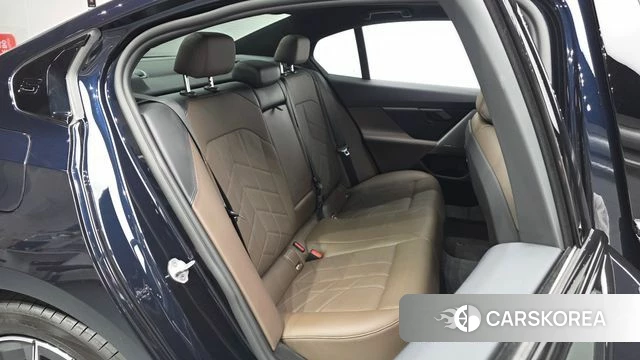 BMW 5 Series (G60) id 4773173 из Кореи 33