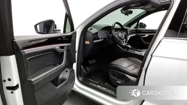 Volkswagen Touareg 3rd generation id 3060330 из Кореи 20