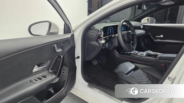 Mercedes-Benz A-Class W177 id 4764691 из Кореи 30