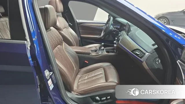 BMW 5 Series (G30) id 3530628 из Кореи 20