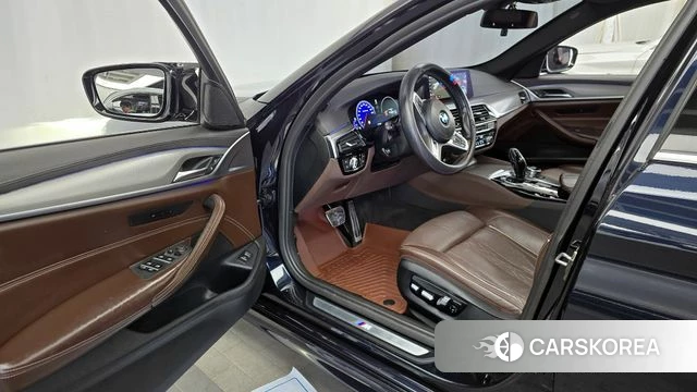 BMW 5 Series (G30) id 4203625 из Кореи 20