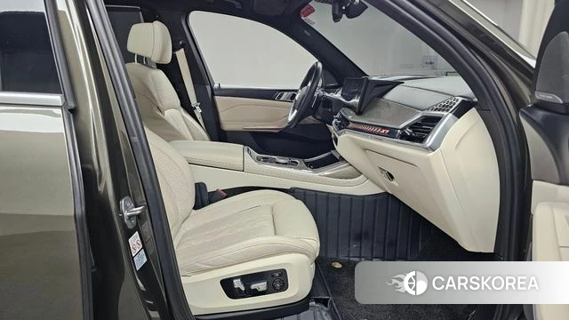BMW X7 (G07) id 4687345 из Кореи 31