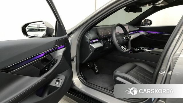 BMW 5 Series (G60) id 3921531 из Кореи 20