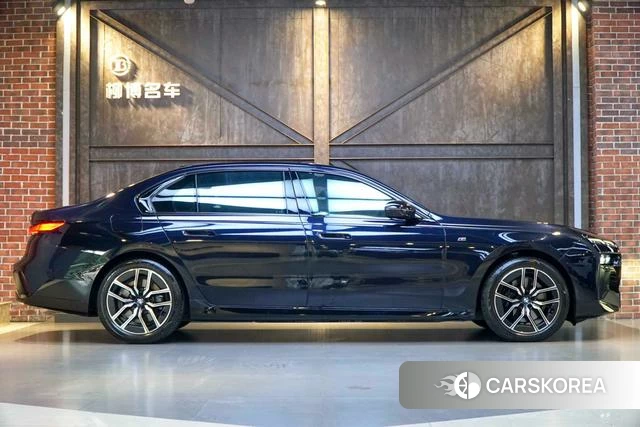 BMW 7 series id 4334701 из Китая 21