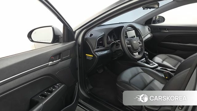Hyundai Avante AD id 4672839 из Кореи 32