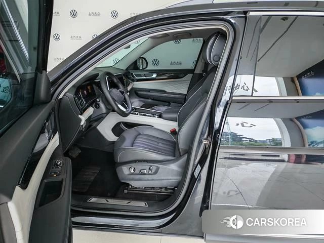 Volkswagen Tourang id 4277641 из Китая 19