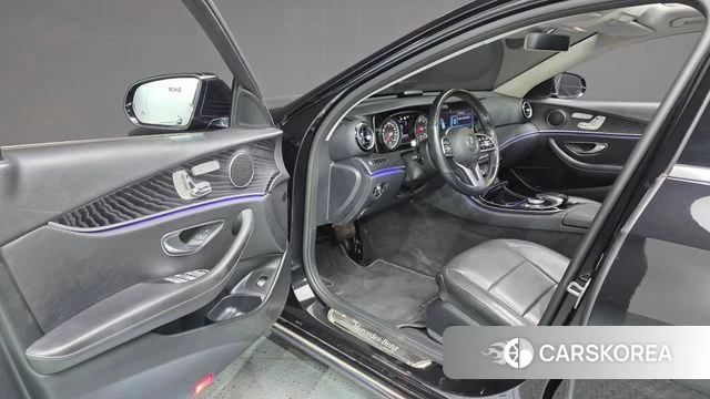 Mercedes-Benz E-Class W213 id 4727832 из Кореи 33