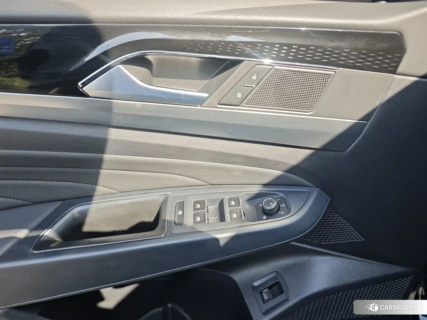 Volkswagen Passat id 4606966 из Китая 17