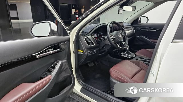 Kia Seltos id 4232551 из Кореи 35