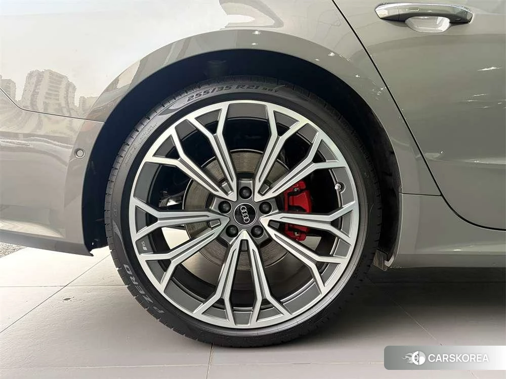 Audi A7L id 4441274 из Китая 14