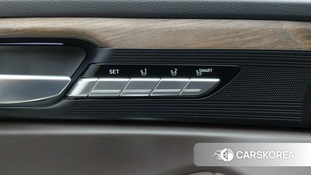 Genesis G90 id 4881726 из Кореи 20