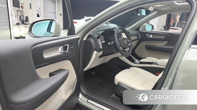 Volvo XC40 id 4480716 из Кореи 32