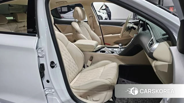 Genesis The New G70 id 3839173 из Кореи 20