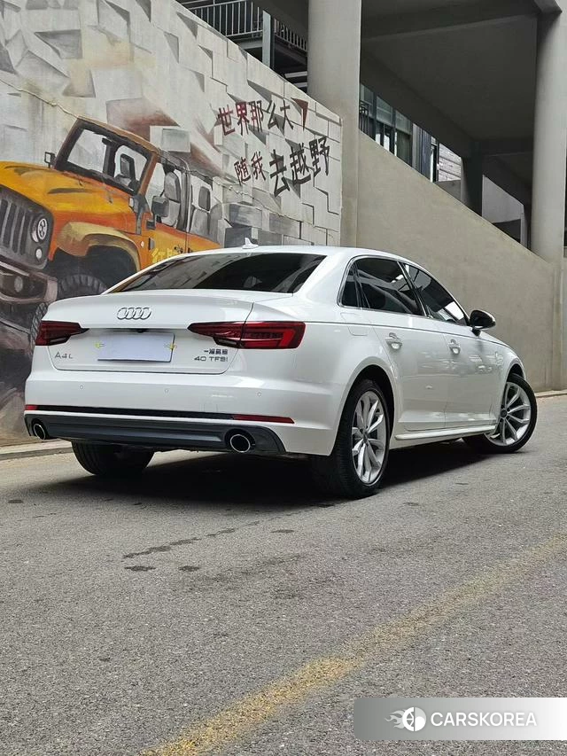 Audi A4L id 4236545 из Китая 10