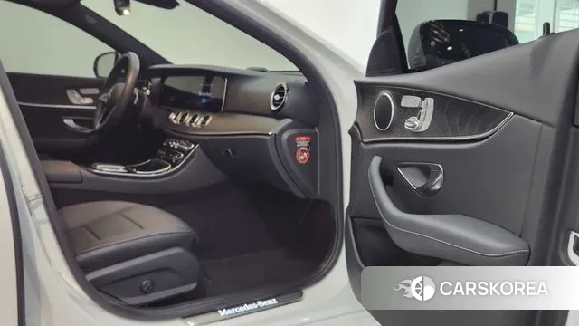 Mercedes-Benz E-Class W213 id 3007651 из Кореи 20
