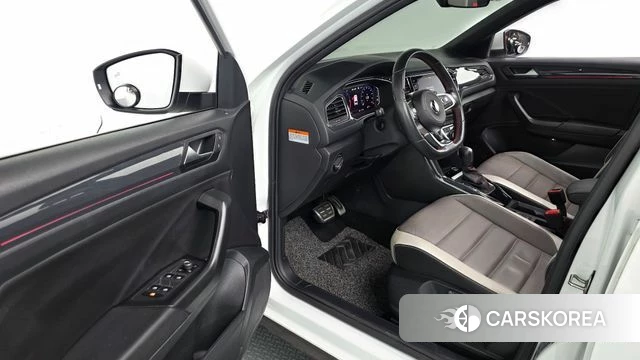 Volkswagen T-Roc id 4849067 из Кореи 41