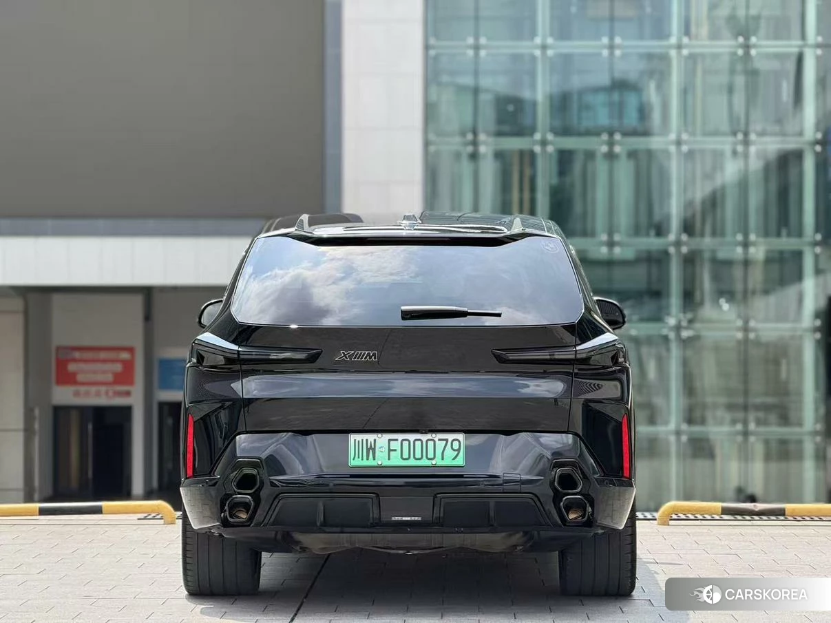 BMW XM id 4440639 из Китая 16