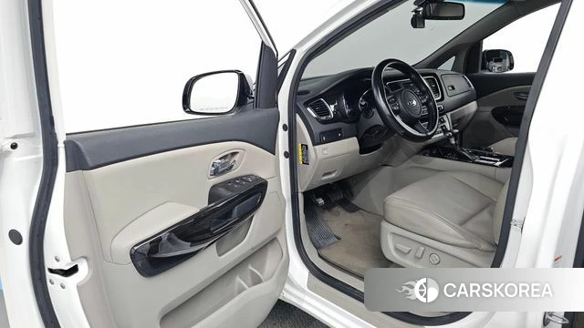 Kia The New Carnival id 4732665 из Кореи 20