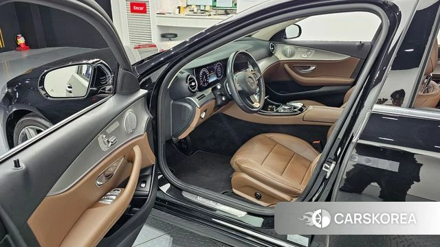 Mercedes-Benz E-Class W213 id 4305123 из Кореи 33