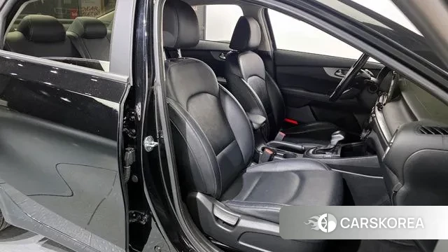 Kia Come New K3 id 3611798 из Кореи 20