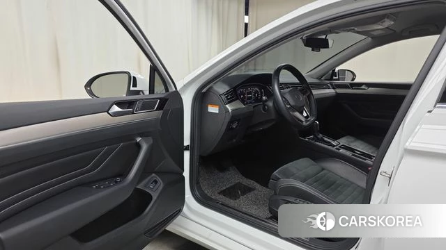 Volkswagen Passat GT (B8) id 4361314 из Кореи 31