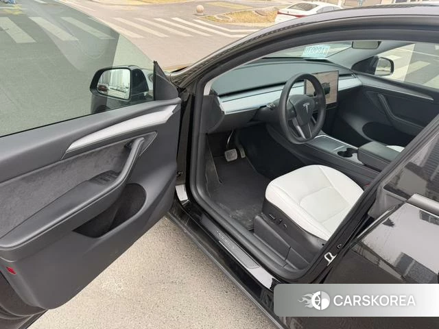 Tesla Model Y id 3882492 из Китая 15