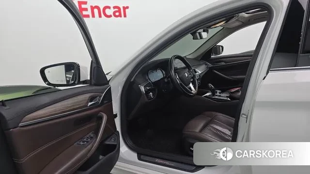 BMW 5 Series (G30) id 3330614 из Кореи 20