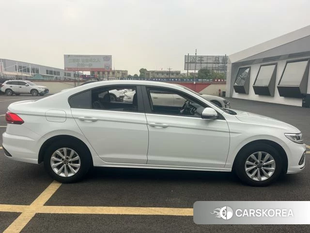 Volkswagen Bora id 4348702 из Китая 14