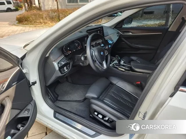 BMW 5 Series (G30) id 3421130 из Кореи 20