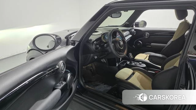 Mini Cooper Electric id 4630688 из Кореи 20