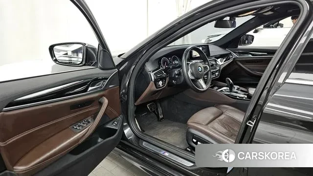 BMW 5 Series (G30) id 3474563 из Кореи 20