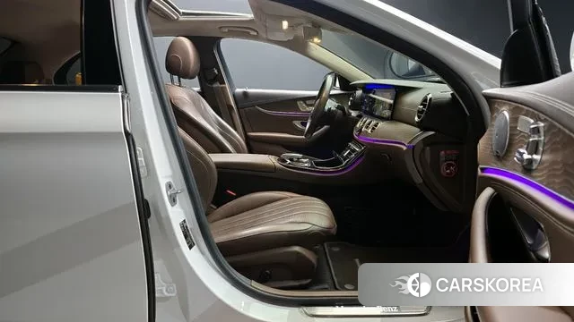 Mercedes-Benz E-Class W213 id 3568513 из Кореи 20