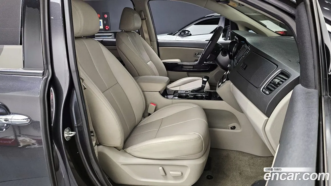 Kia The New Carnival id 1702019 из Кореи 20