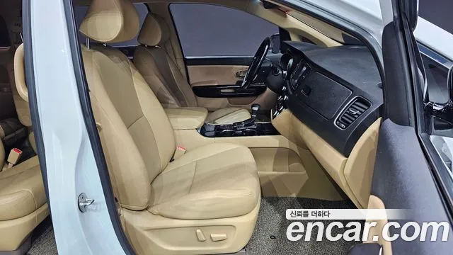 Kia The New Carnival id 2406326 из Кореи 20